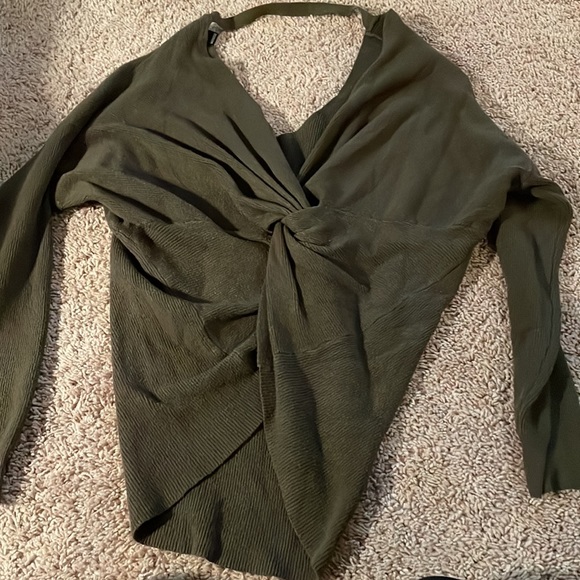 Dark green sweater with knitted back - Picture 2 of 5